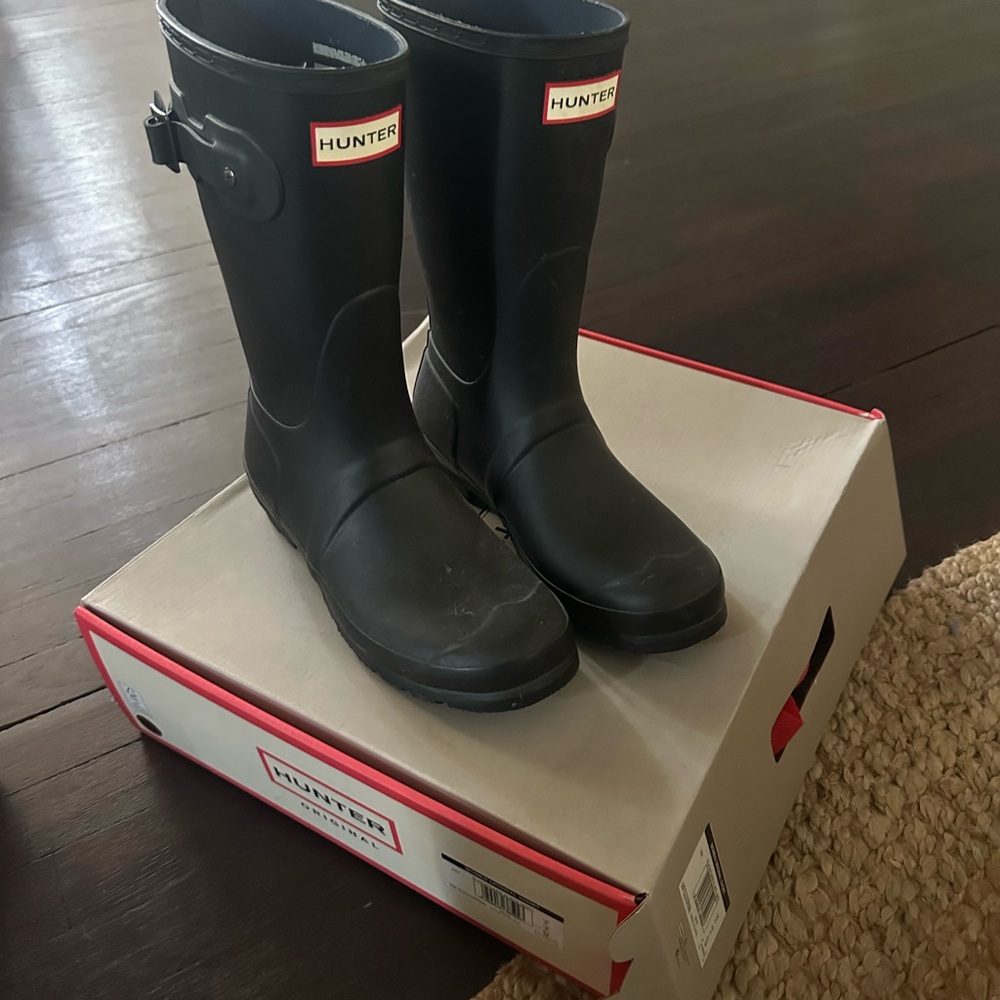 Hunter Womenn Classic Black Rain Boots